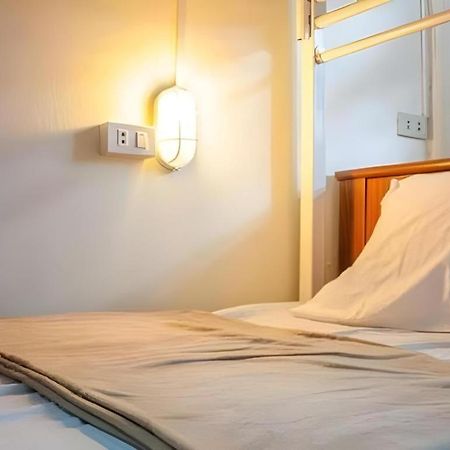 Kamin Bird Hostel Bangkok Kültér fotó